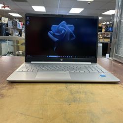 HP 8gb Ram 256gb SSD I3 11th Gen Laptop (Like New) 