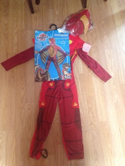 NEW Dragondid costume size4-6