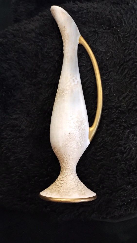 Mid Century Royal Haeger #4044 Off White Tan Textured Ewer Pitcher Vase