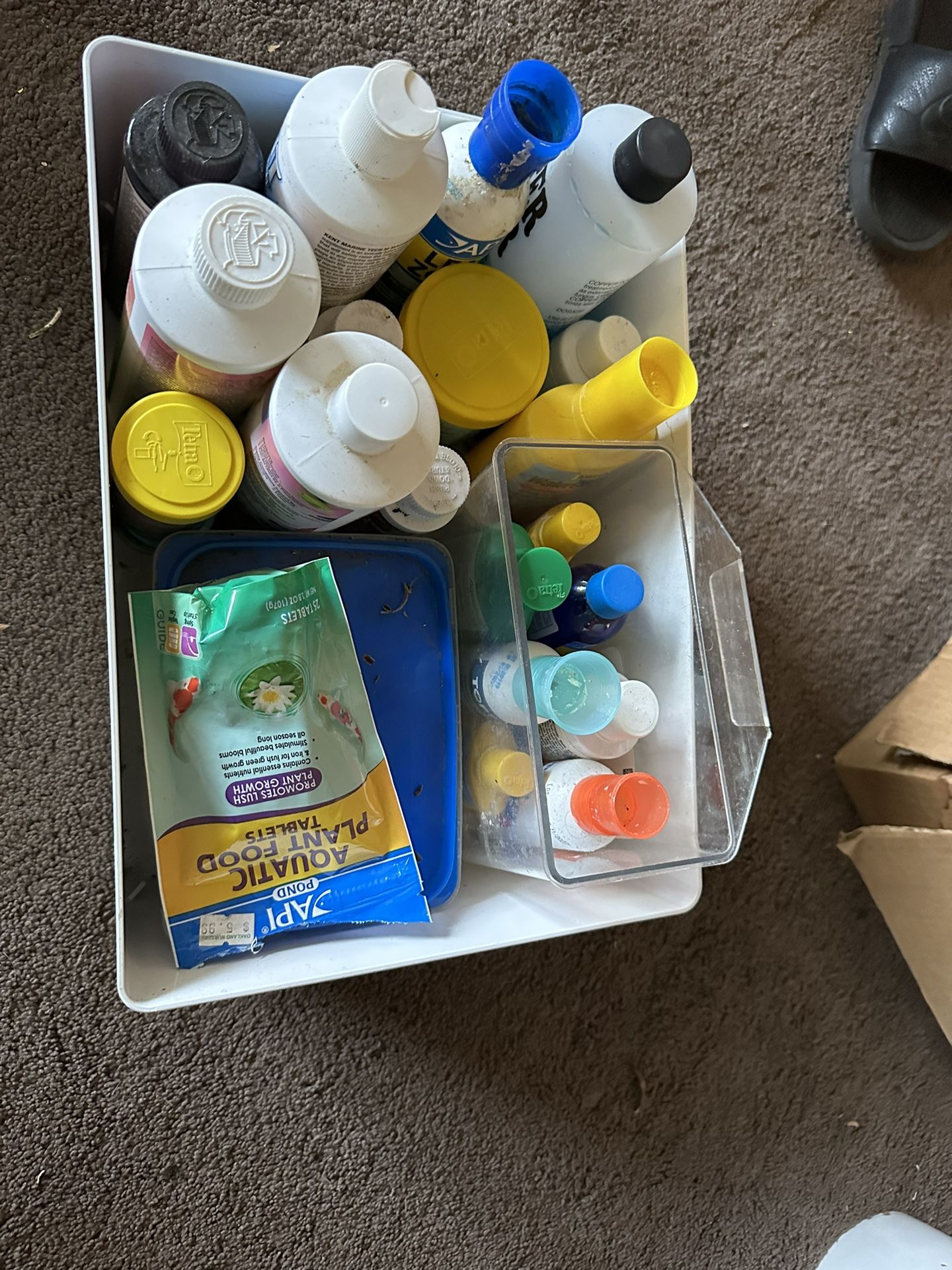 lots of pond kit stuff