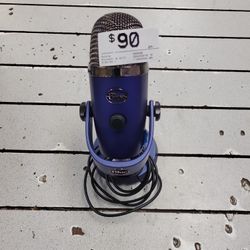 Blue Yeti Podcast Mic