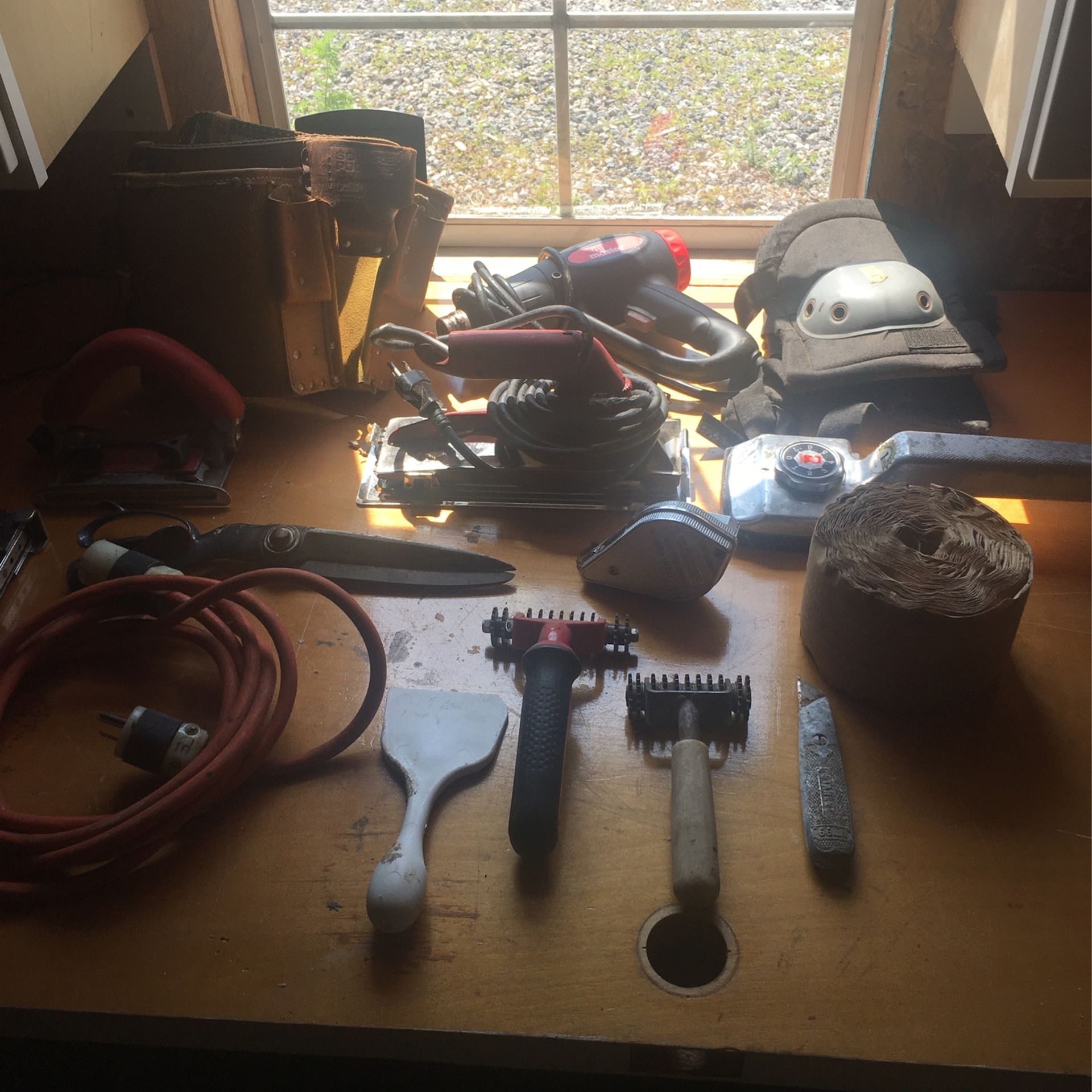 Complete Carpet Install Kit 15 Items Sold As Kit