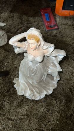 Decorative white bride