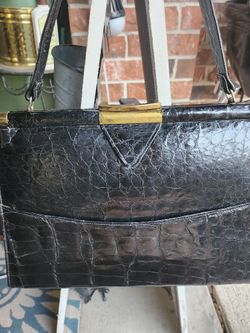VINTAGE ALLIGATOR  LEATHER BAG BY VASSAR