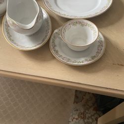 8 Piece China Set