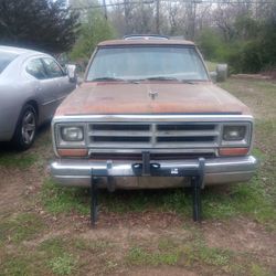 1986 Dodge D150