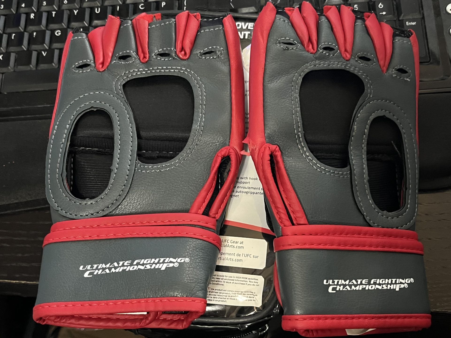 UFC MMA Training Gloves Size L/XL USED