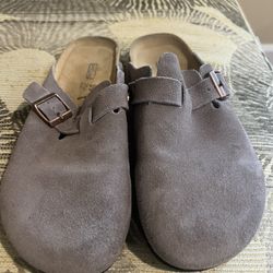 Clogs Women’s Size 8-8 1/2