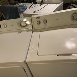 WHIRLPOOL WASHER & ELECTRIC DRYER SET! HEAVY DUTY/ SUPER CAPACITY PLUS! BOTH RUN FANTASTIC! ALL MODES WORK PERFECTLY ON BOTH! BOTH HAVE BEEN CLEANED! 