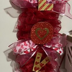Red And Gold Valentine Swag 