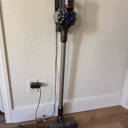 Dyson Vacuum 