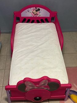 Toddler bed/ FREE