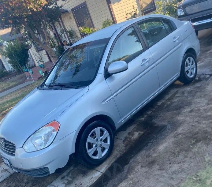 2010 Hyundai Accent