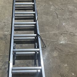 32 Ft Ladder 300lbs Werner Aluminum 