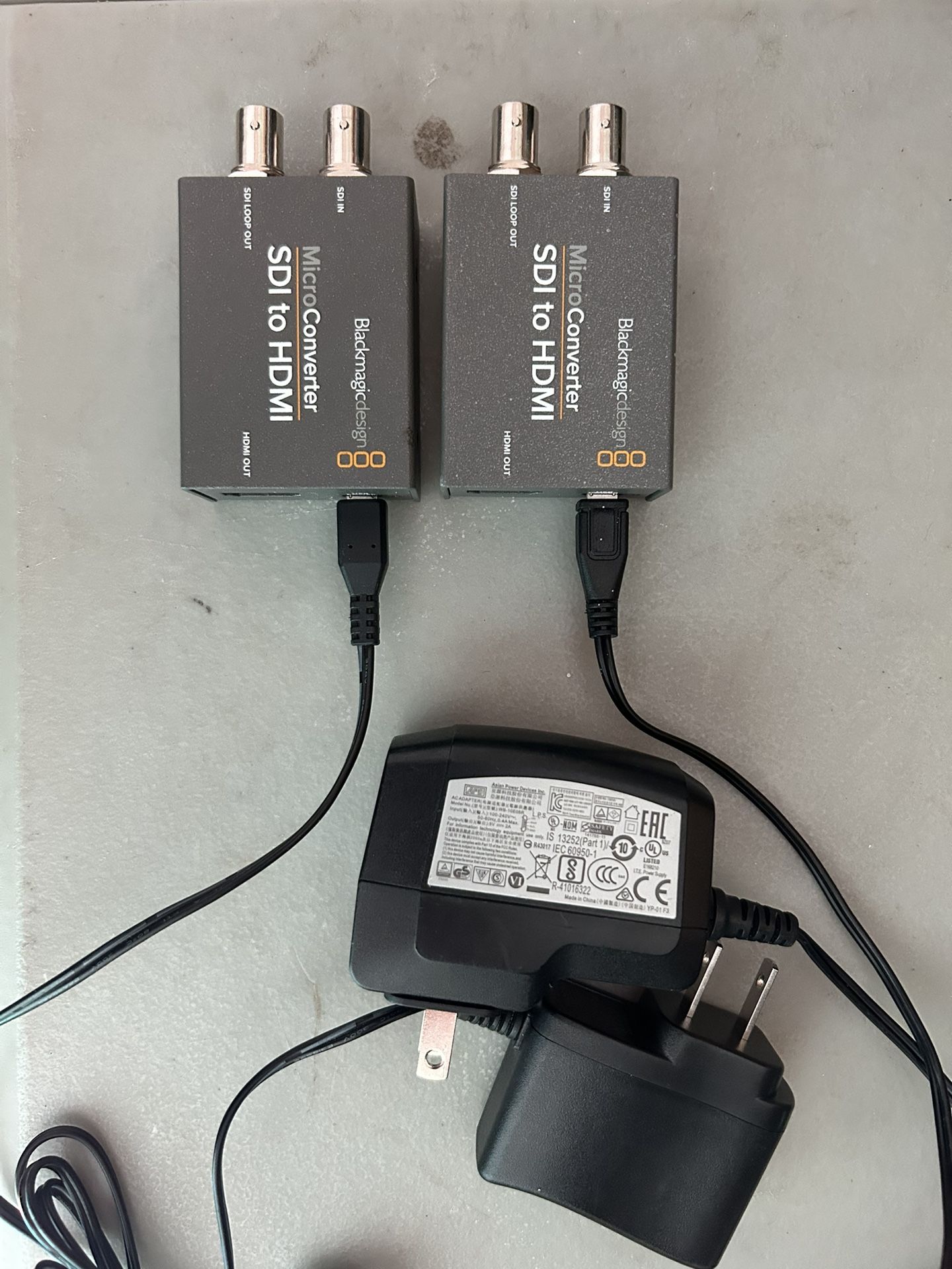 2x Blackmagic Design Micro Converter – SDI to HDMI | Compact Video Signal Converter