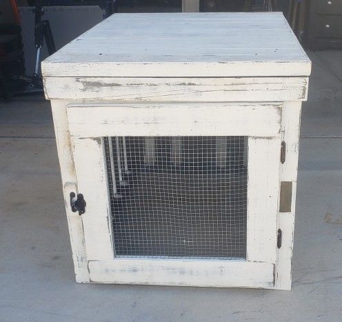 Wood Dog Kennel