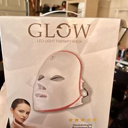 Glow led light therapy mask