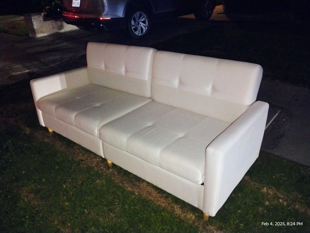Couch / Futon