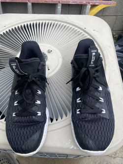 Nike LeBron Witness 5 Sneakers. Black/Metallic/Silver/White Size 9.