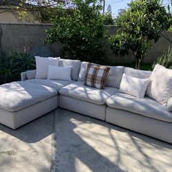 Living Spaces Alana Linen Modular Sectional Couch – Extra Large