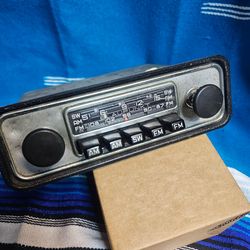 Vintage blaupunkt radio