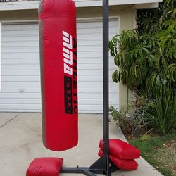 Punching bag, punching bag stand, with 4 weight Bags