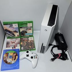 White Xbox One 