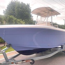 2019 COBIA 220 + Yamaha F200 (30ft) — $43,000
