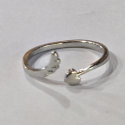 OPEN DESIGN STAINLESS STEEL FOREVER WEAR SILVER  FITS SIZE 6 TO 9 ACCENT RING