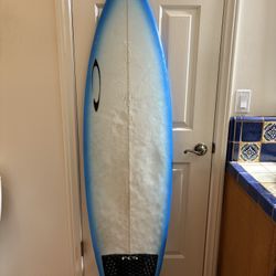 Comstock Surfboard 5’9