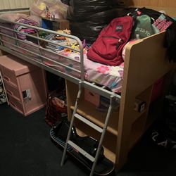 Twin bed set with dresser