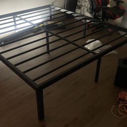 Cal king Metal Bed Frame 