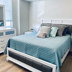 White Bedroom set 5 Pc
