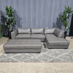 🛋️ Gray Faux Leather Sectional w/Ottoman (Delivery Available!! )