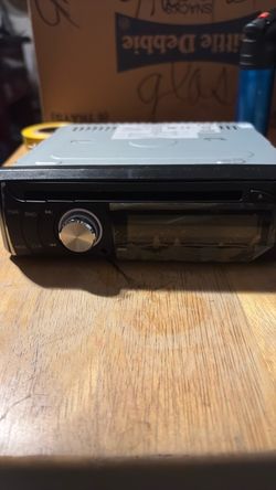 Removable stereo