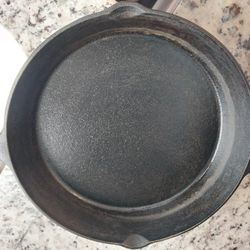 Cast Iron Skillet 