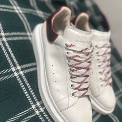 ALEXANDER MCQUEEN OVERSIZED SNEAKER “WHITE LUST RED” – SIZE 12 – PRE-OWNED