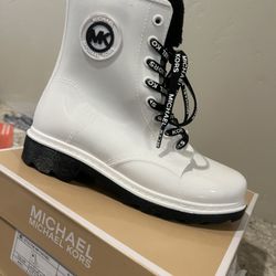 Little Kids Size 13 Michael Kors Boots. 