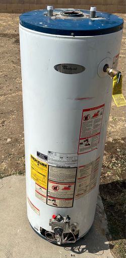 (USED) 40 Gallon Gas Water Heater