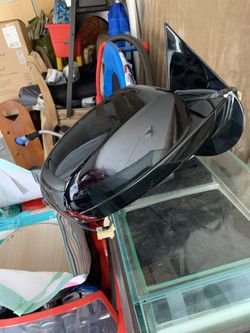 Chevy Silverado painted passenger mirror black