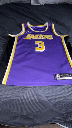 BASKETBALL JERSEY