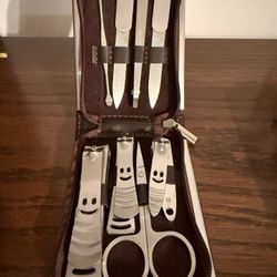 Women’s Travel Size Manicure Set