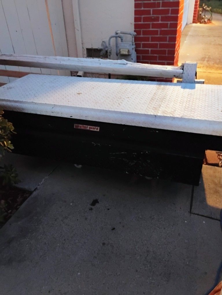 Truck Tool Box  Taken Off GMC SIERRA TRUCK