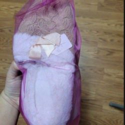 Brand New Sealed Women Slipper Size 9 