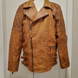 This is brand new quilted diamond original lambskin leather jacket. It's nice very soft genuine leather jacket. Size L-XL 