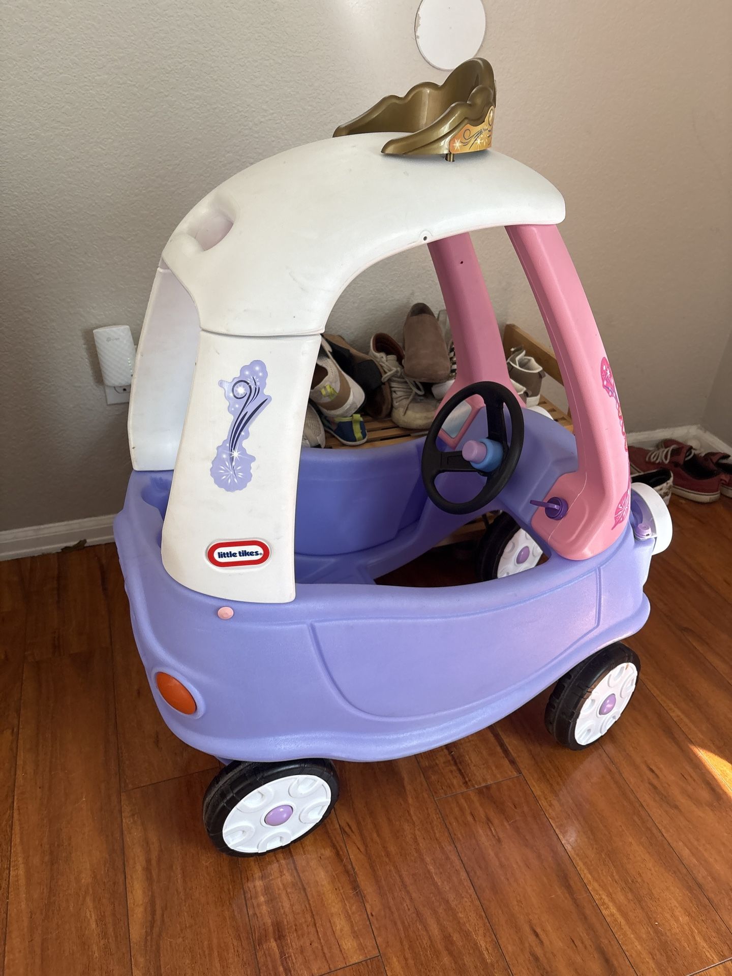 Little Tikes Cozy Coupe car
