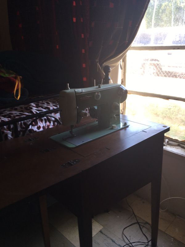 Sewing Machine for Sale in San Fernando, CA OfferUp