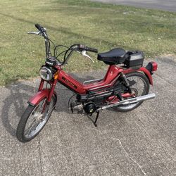 Vintage 1980 Puch Newport II Moped