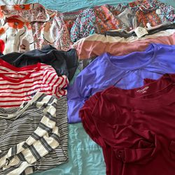 Women’s Tops - L -xl