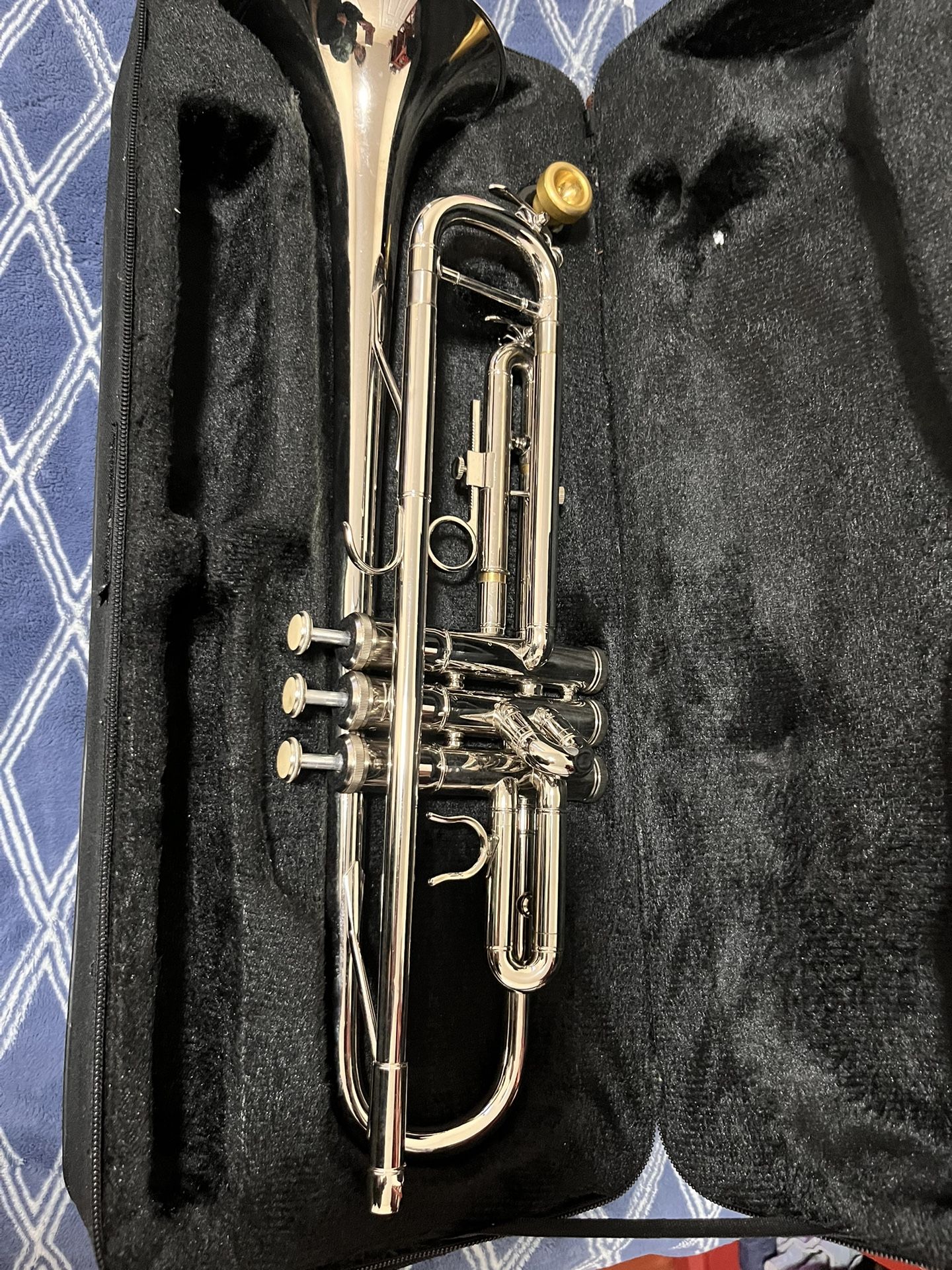 Selling an Easter Trumpet 